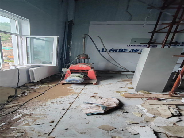 下谷坪土家族乡地基基础下沉墙体裂缝加固注浆顶升施工